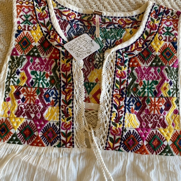 🏵 FREE PEOPLE TANK TOP - Picture 3 of 5
